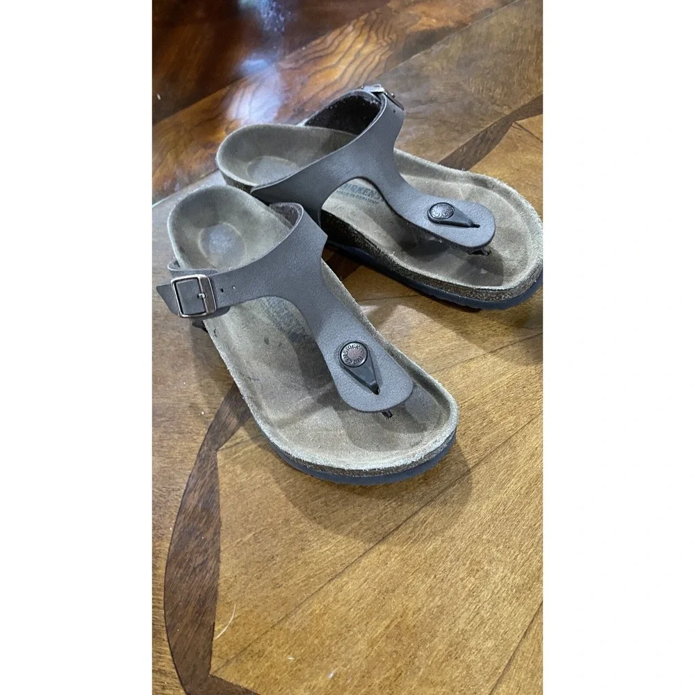 Birkenstock Gizeh Kids Brown Sandals EU 33 US 2 Thong Cork Footbed